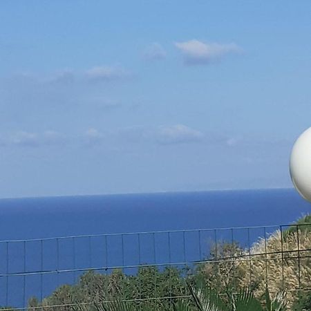 La Casa Delle Delizie Hotel Messina Kültér fotó