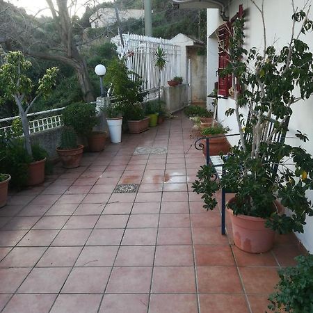 La Casa Delle Delizie Hotel Messina Kültér fotó