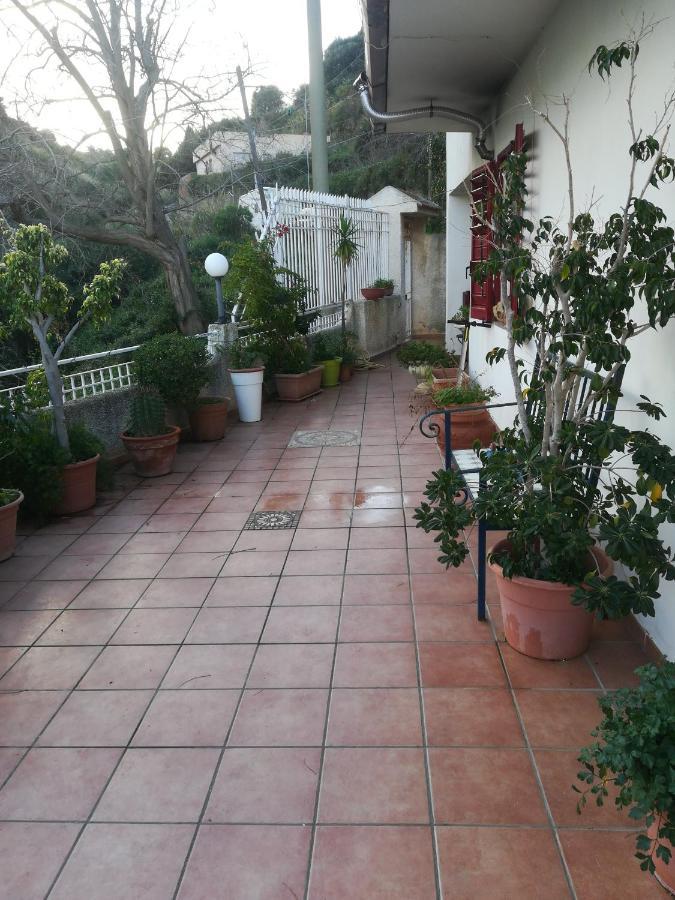 La Casa Delle Delizie Hotel Messina Kültér fotó